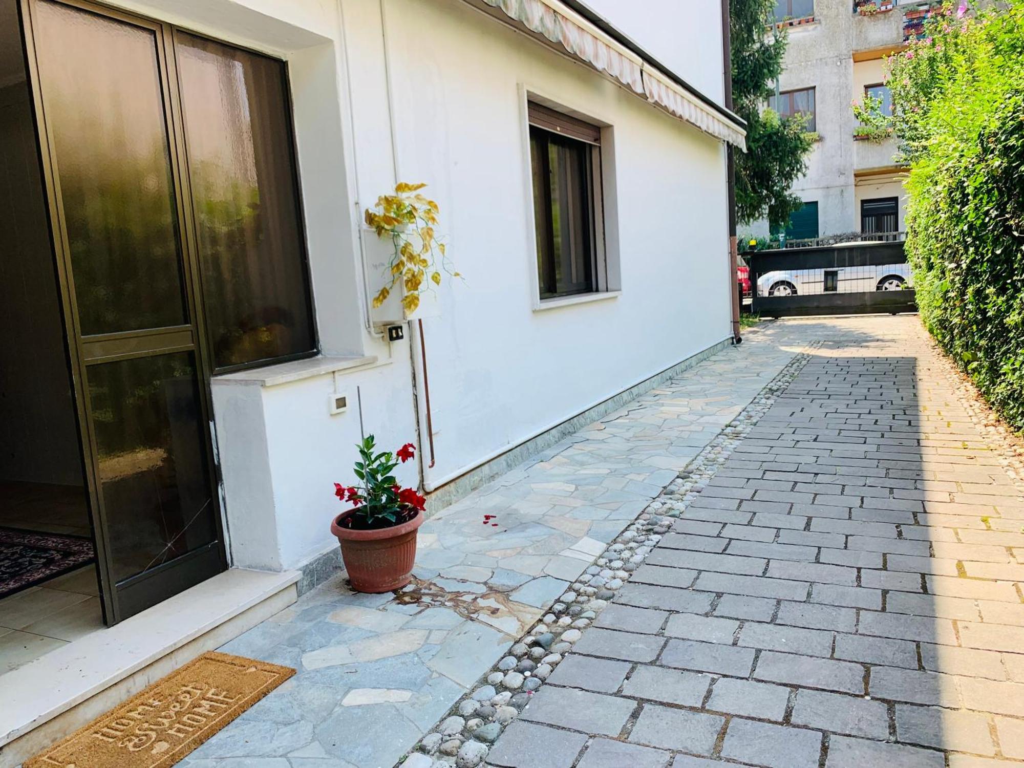 Venice Villa Apartment เมสเตร ภายนอก รูปภาพ